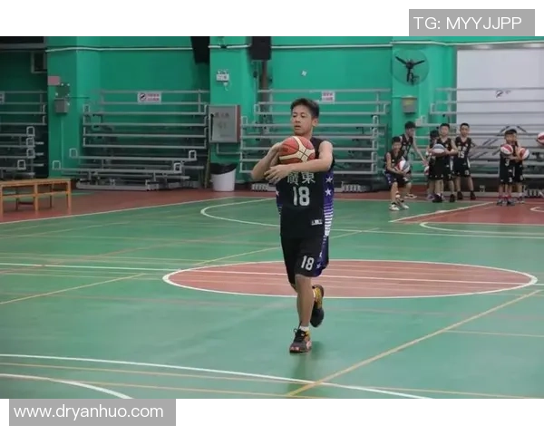 武汉篮球队在精英赛中的意识表现分析与战术探讨